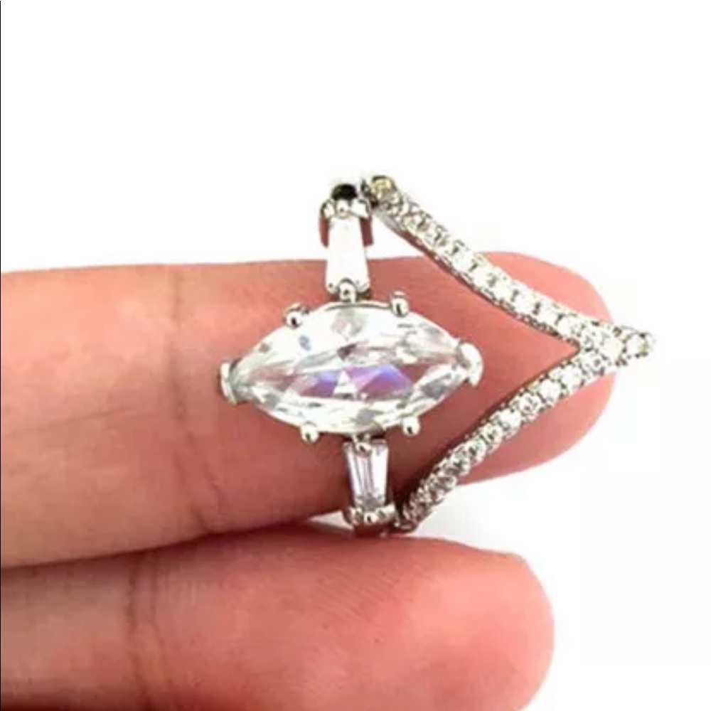 New 925 Silver White Diamond Marquise cut Ring - Picture 2 of 4